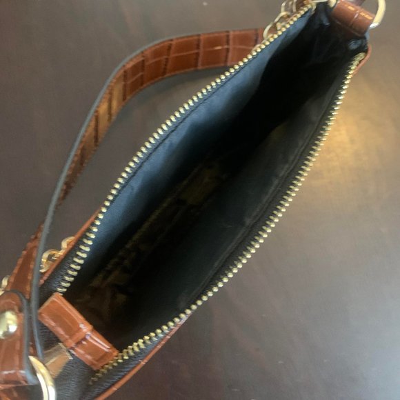 Crocodile design Underarm Bag, Brown, made of  Faux Leather - Picture 2 of 2